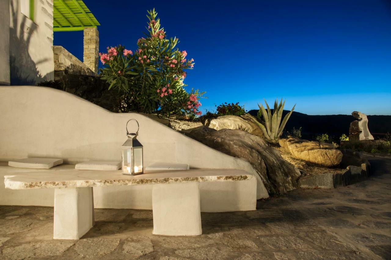 Villa Aeolos With 2 Private Pools Sarakiniko  Bagian luar foto